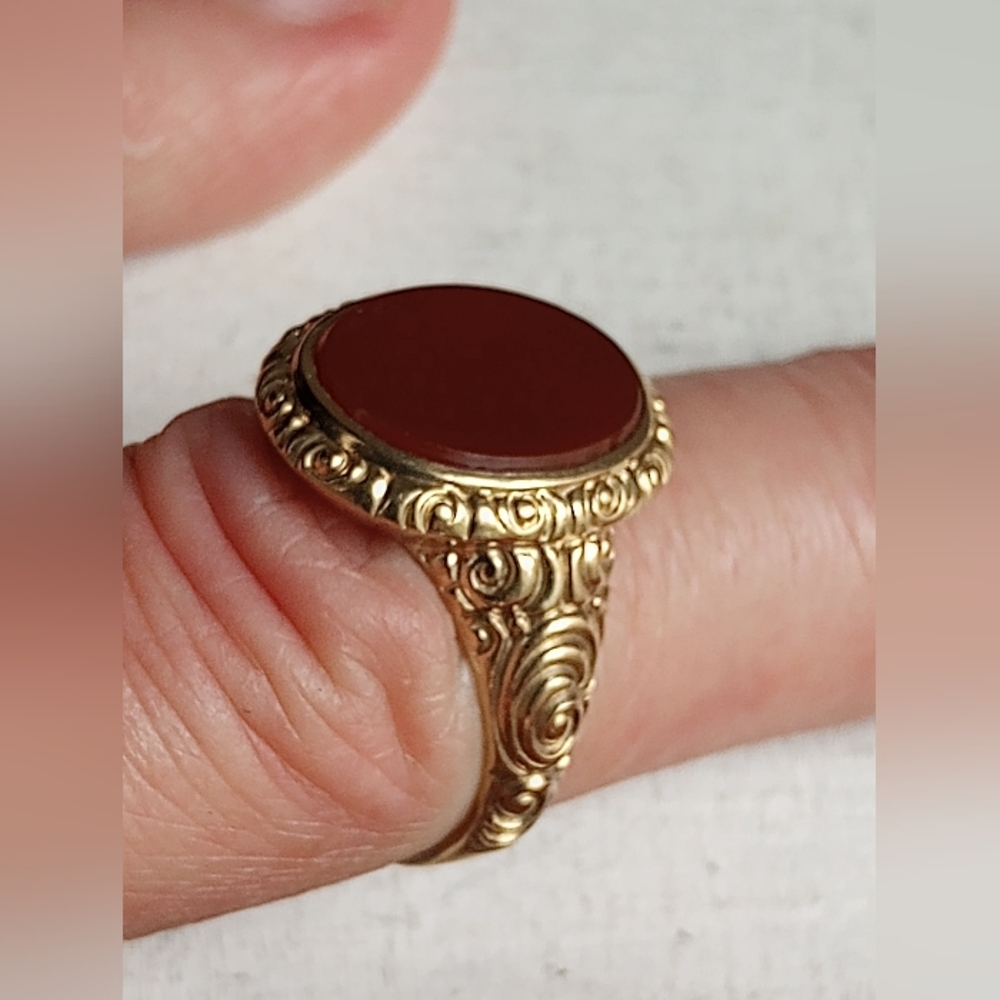 1930s Vintage Carnelian & Gold Ring
